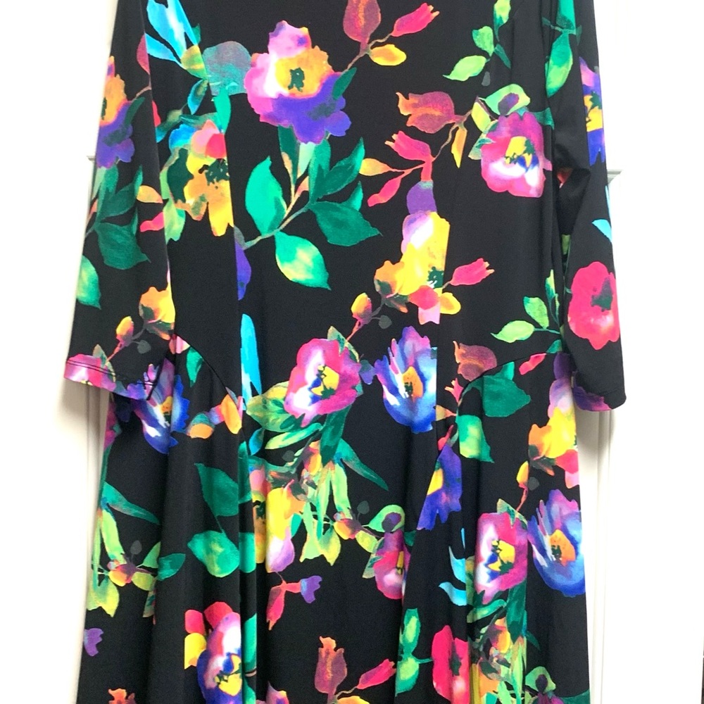 Bright Floral Print Dress Size Large